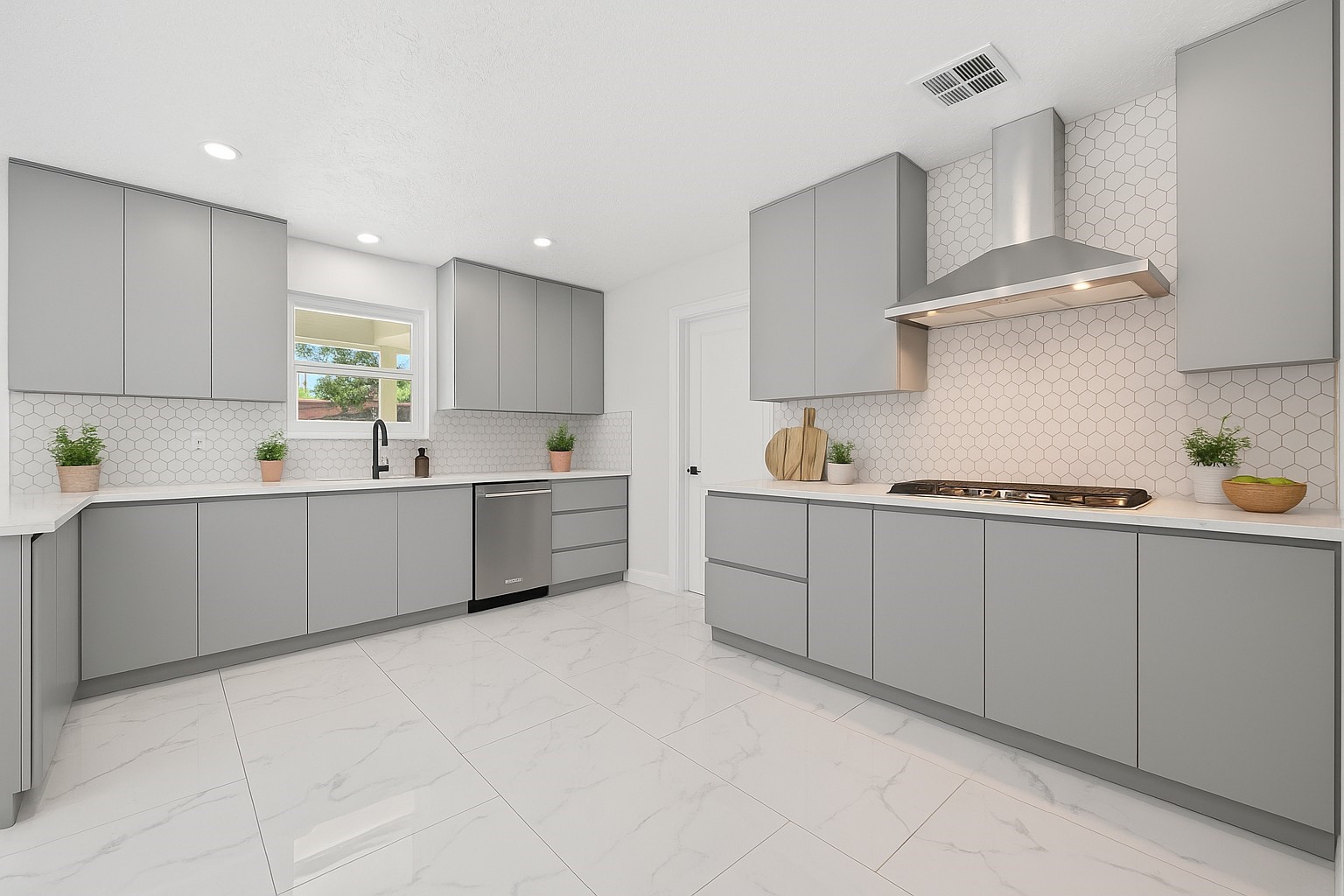 559 Hampton Road Conroe, TX 77302 - Photo 14 of 49