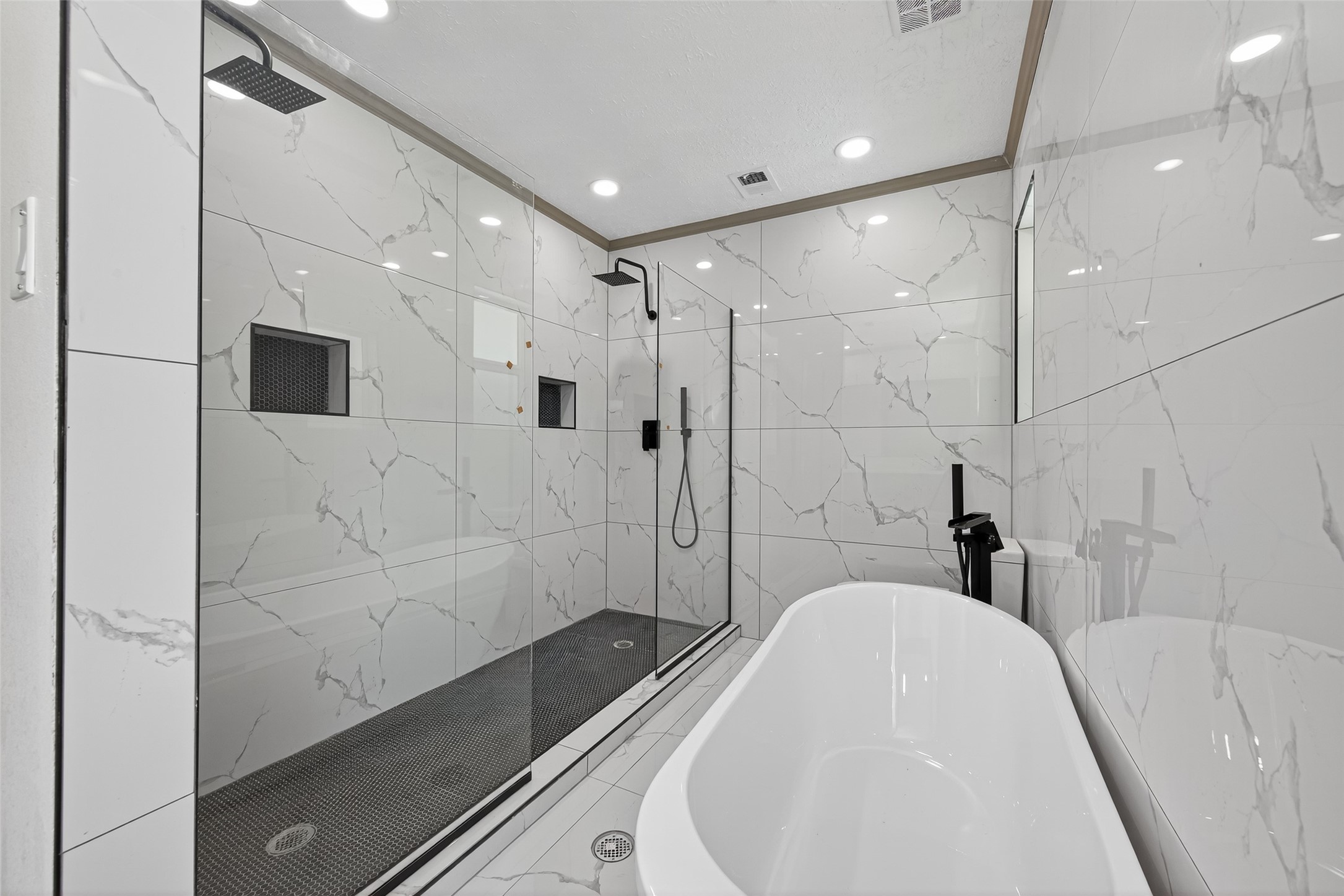 559 Hampton Road Conroe, TX 77302 - Photo 28 of 49