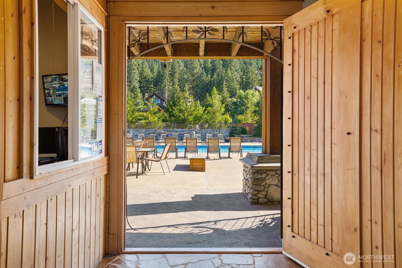 90 Rockberry Loop Ronald, WA 98940 - Photo 32 of 40 a view of a porch