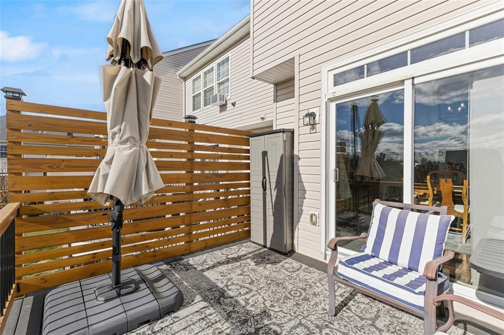44 Coolidge Drive McKees Rocks, PA 15136 - Photo 33 of 36 a view of a backyard with a chair