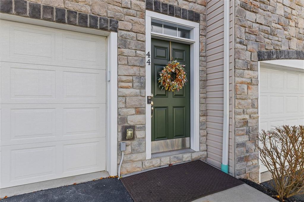 44 Coolidge Drive McKees Rocks, PA 15136 - Photo 6 of 36 a view of a door of the house