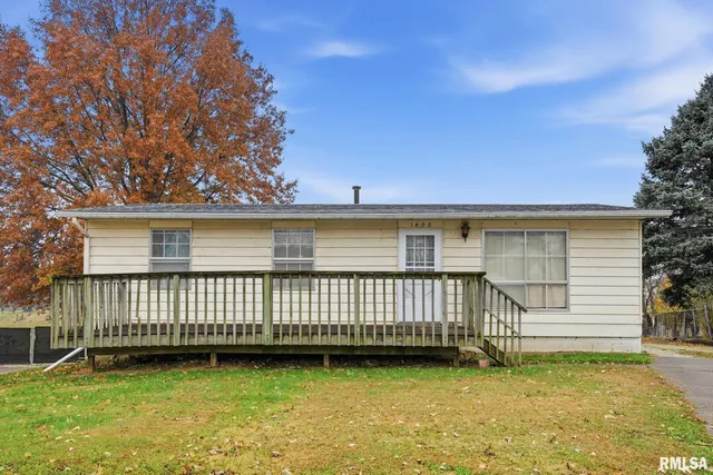 $190,000 | 1495 Glenwood Drive, Le Claire, IA 52753