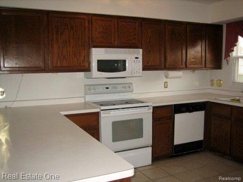 469 Buttercup Drive Rochester, MI 48307 - Photo 7 of 13 kit