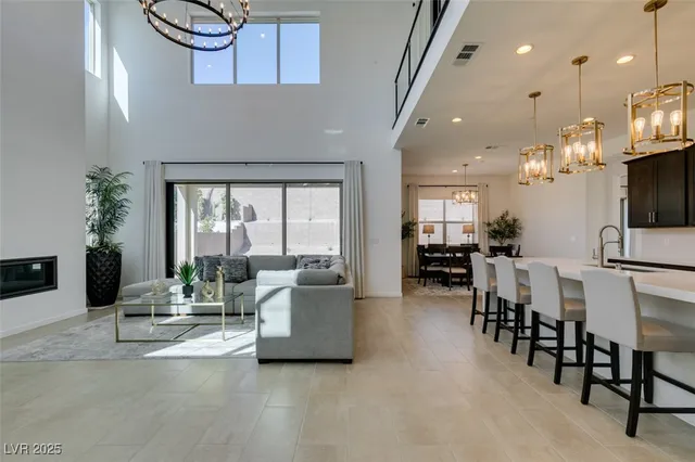 $1,194,000 | 365 Mal Paso Street, Las Vegas, NV 89138