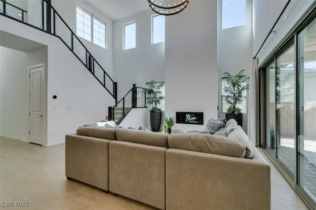 $1,194,000 | 365 Mal Paso Street, Las Vegas, NV 89138