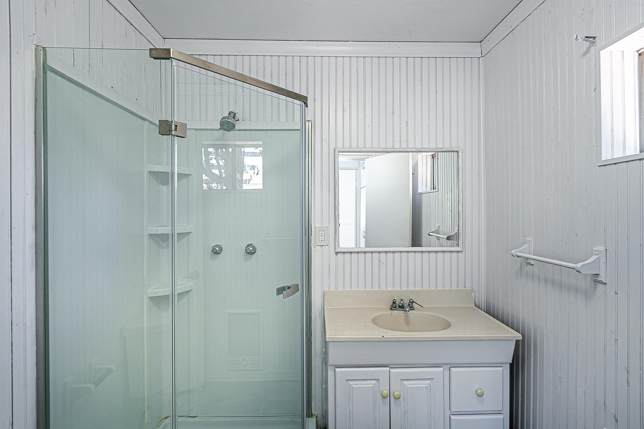 5375 Campbell Road Lompoc, CA 93436 - Photo 38 of 48 a bathroom with a sink and a mirror