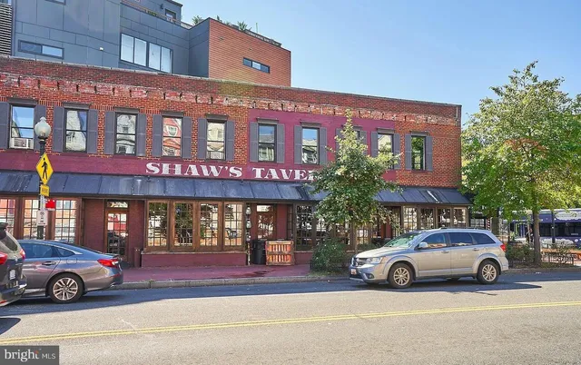 a car parked in front of a building
