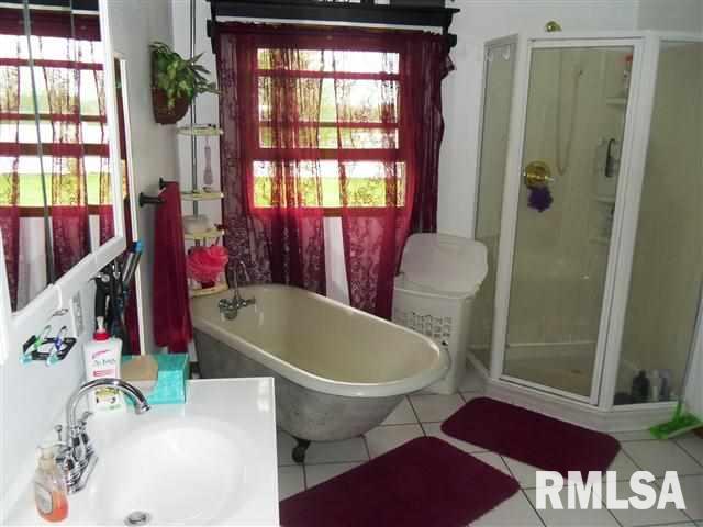 7581 Wolf Road Colona, IL 61241 - Photo 15 of 24 Gallery Image 15