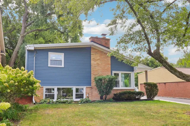 $579,900 | 333 Elm Street, Glen Ellyn, IL 60137