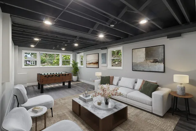 $579,900 | 333 Elm Street, Glen Ellyn, IL 60137