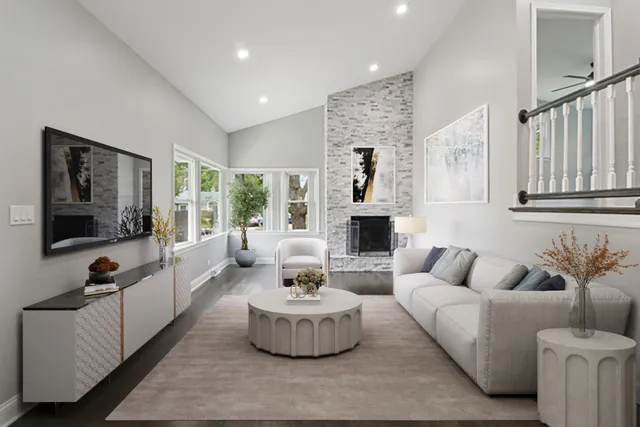 $579,900 | 333 Elm Street, Glen Ellyn, IL 60137