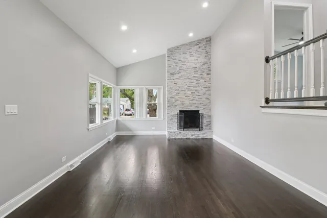 $579,900 | 333 Elm Street, Glen Ellyn, IL 60137