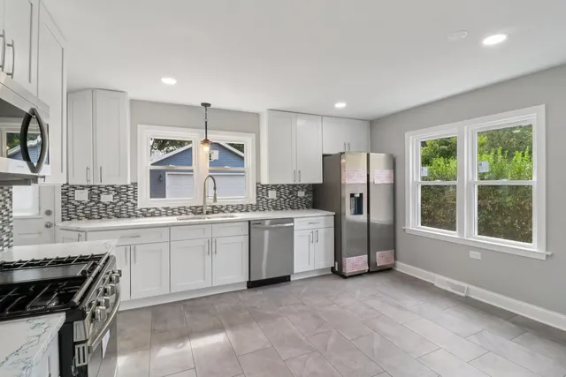 $579,900 | 333 Elm Street, Glen Ellyn, IL 60137