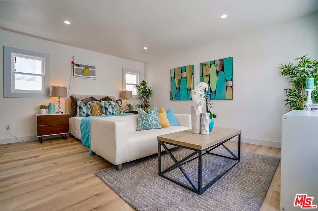1208 Daisy Avenue Long Beach, CA 90813 - Photo 8 of 22