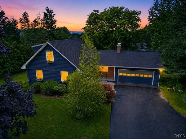 $445,000 | 4777 Enders Road, Manlius, NY 13104