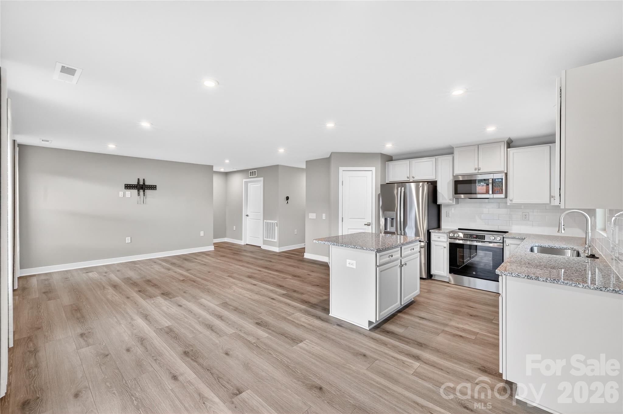 609 Nesbe Street Lancaster, SC 29720 - Photo 8 of 27