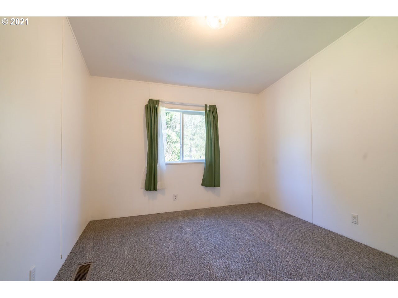 45840 River Loop Lyons, OR 97358 - Photo 14 of 23 Gallery Image 14