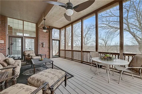 $2,000,000 | 60 Dundee Court, Loch Lloyd, MO 64012