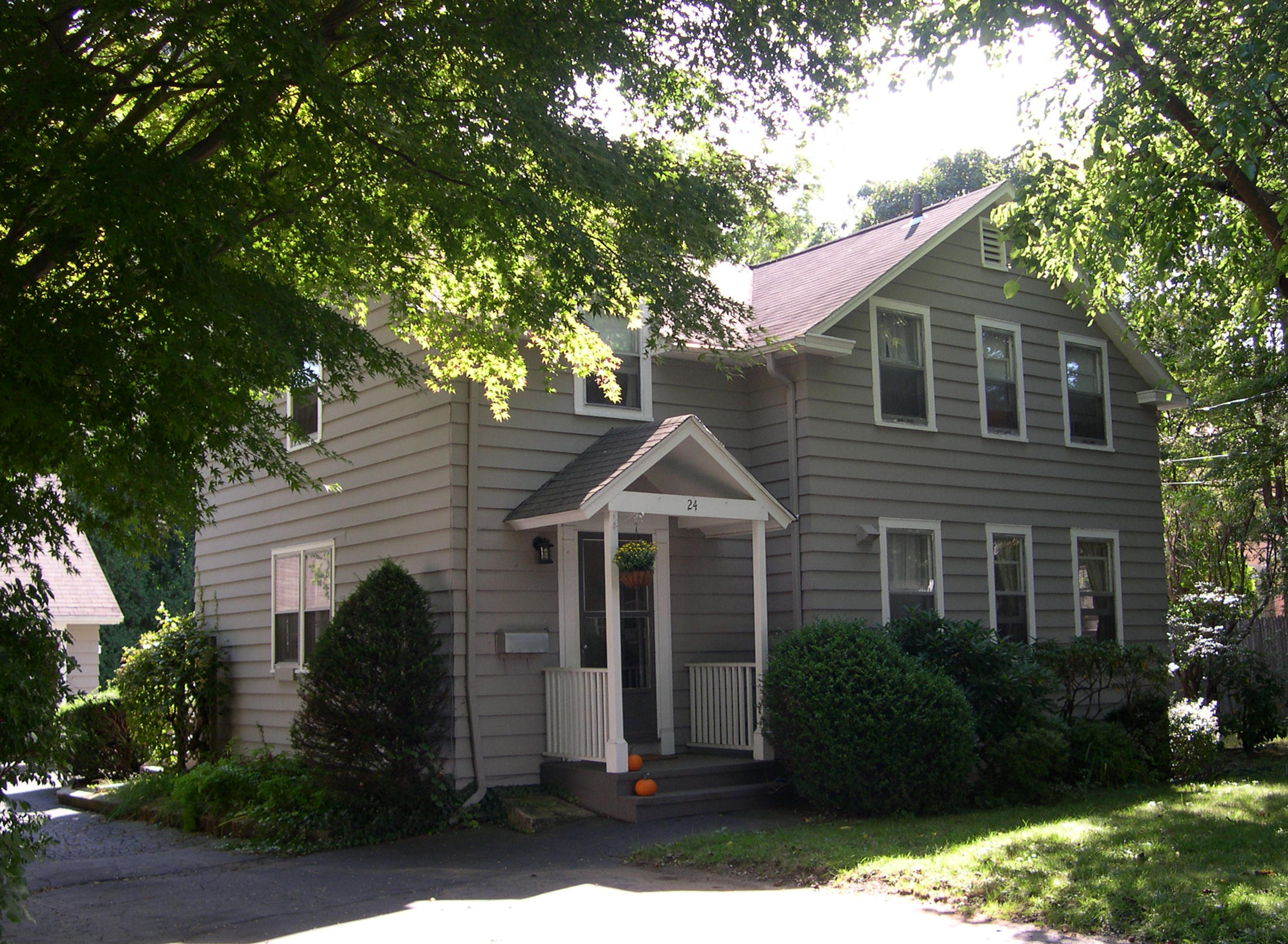 24 Bryan Road Rowayton, CT 06853 - Photo 1 of 19 Front Exterior