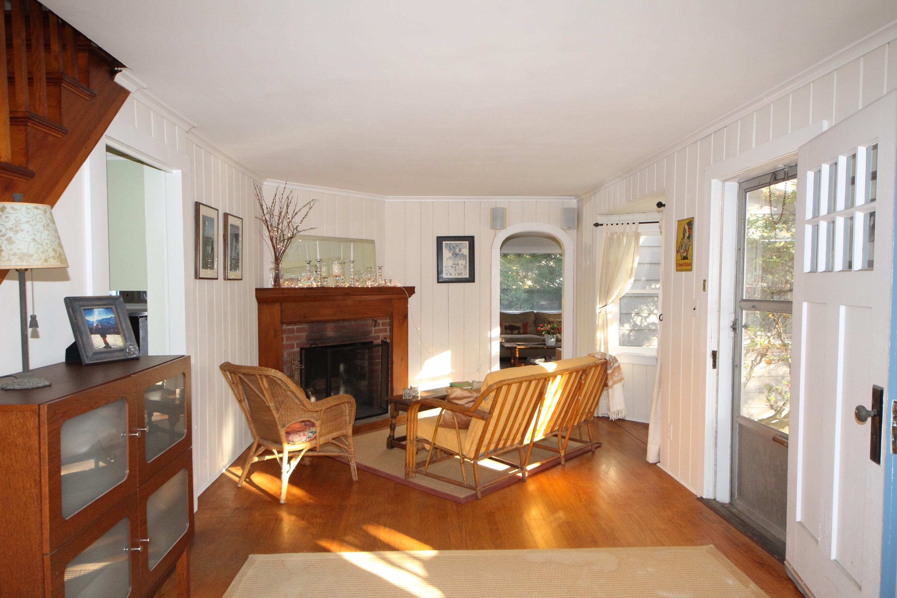 24 Bryan Road Rowayton, CT 06853 - Photo 5 of 19 Living Room