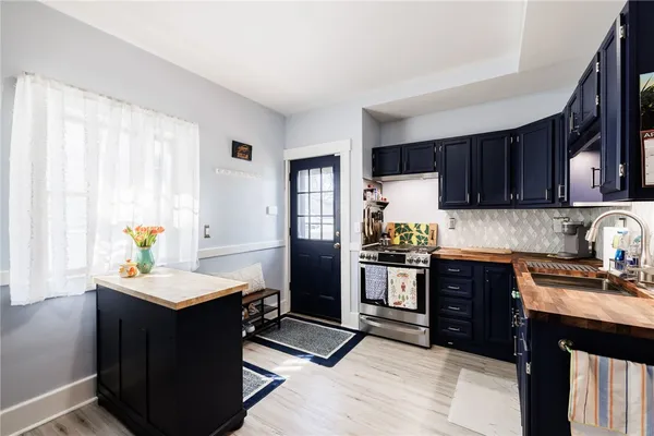$2,200 | 109 Bedford Street, Rochester, NY 14609