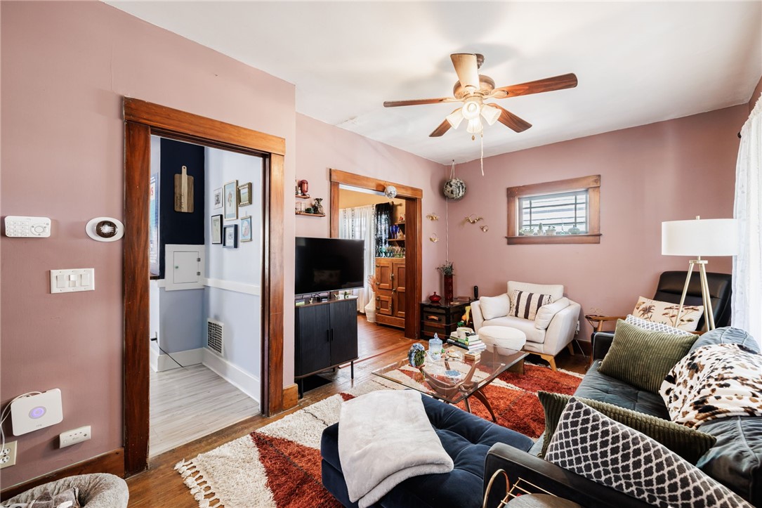 109 Bedford Street Rochester, NY 14609 - Photo 15 of 20