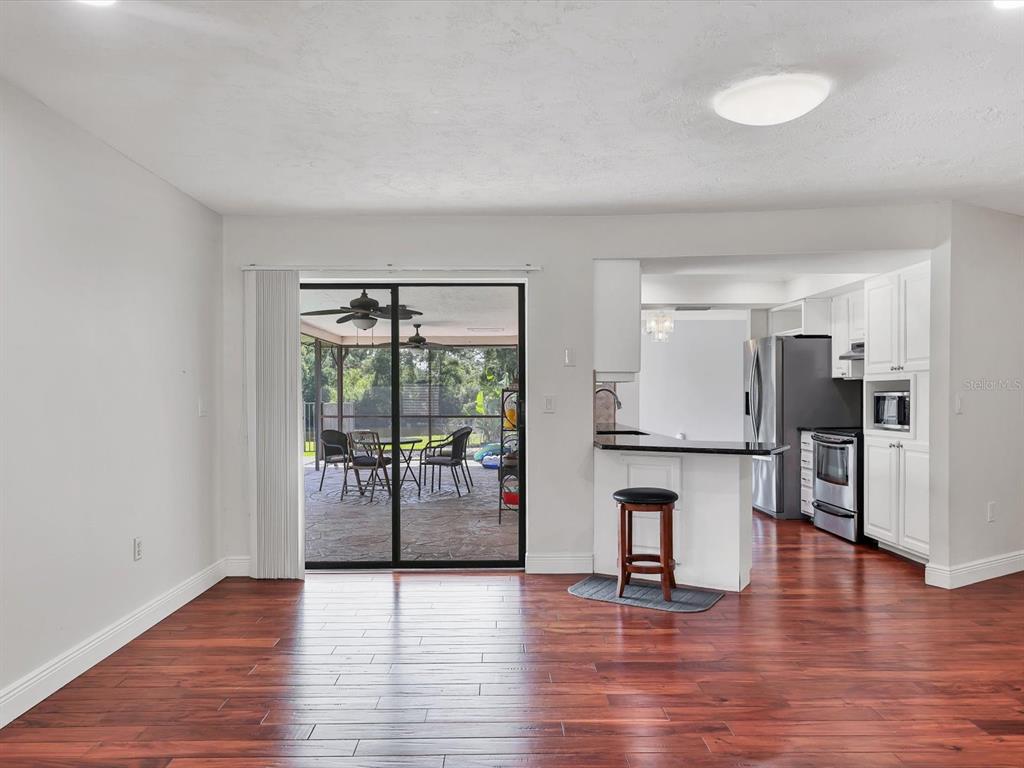 3927 Desoto Road Sarasota, FL 34243 - Photo 29 of 67
