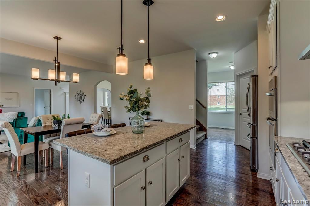 403 1st Street Rochester, MI 48307 - Photo 19 of 40