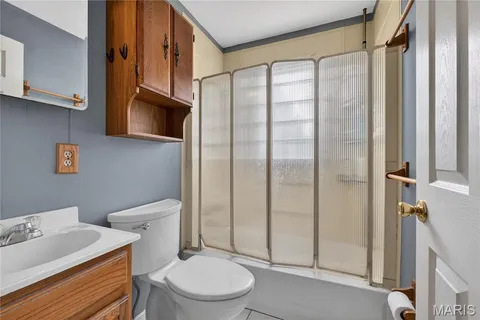 $100,000 | 9844 Mecca Lane, Breckenridge Hills, MO 63074