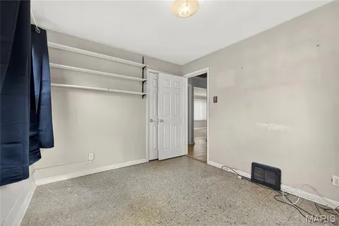 $100,000 | 9844 Mecca Lane, Breckenridge Hills, MO 63074