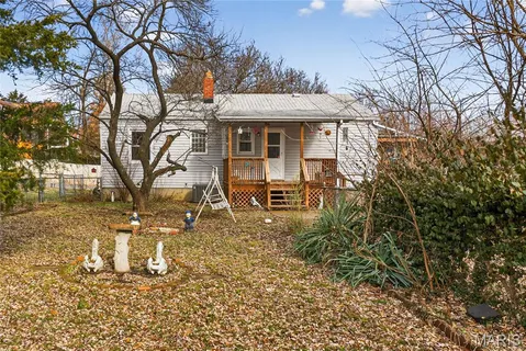 $100,000 | 9844 Mecca Lane, Breckenridge Hills, MO 63074