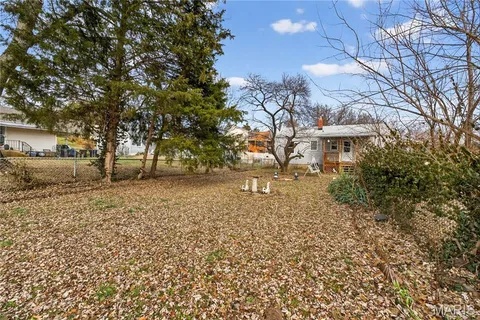 $100,000 | 9844 Mecca Lane, Breckenridge Hills, MO 63074