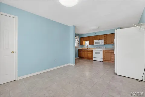 $100,000 | 9844 Mecca Lane, Breckenridge Hills, MO 63074