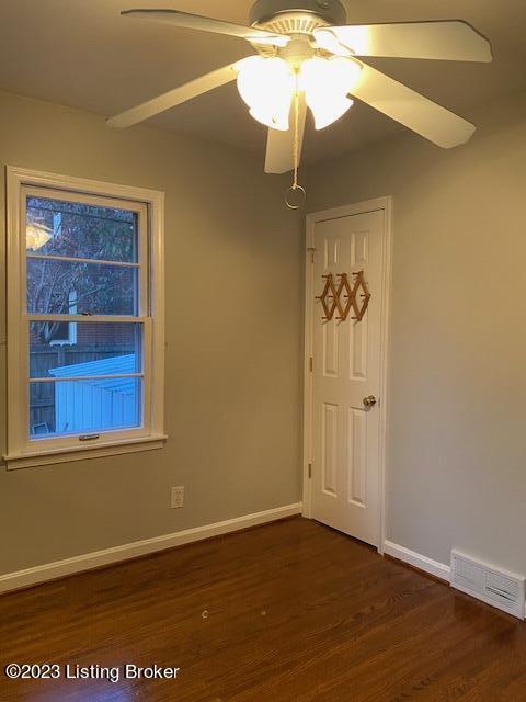 3901 Pembroke Road Louisville, KY 40220 - Photo 14 of 30 Bedroom 3