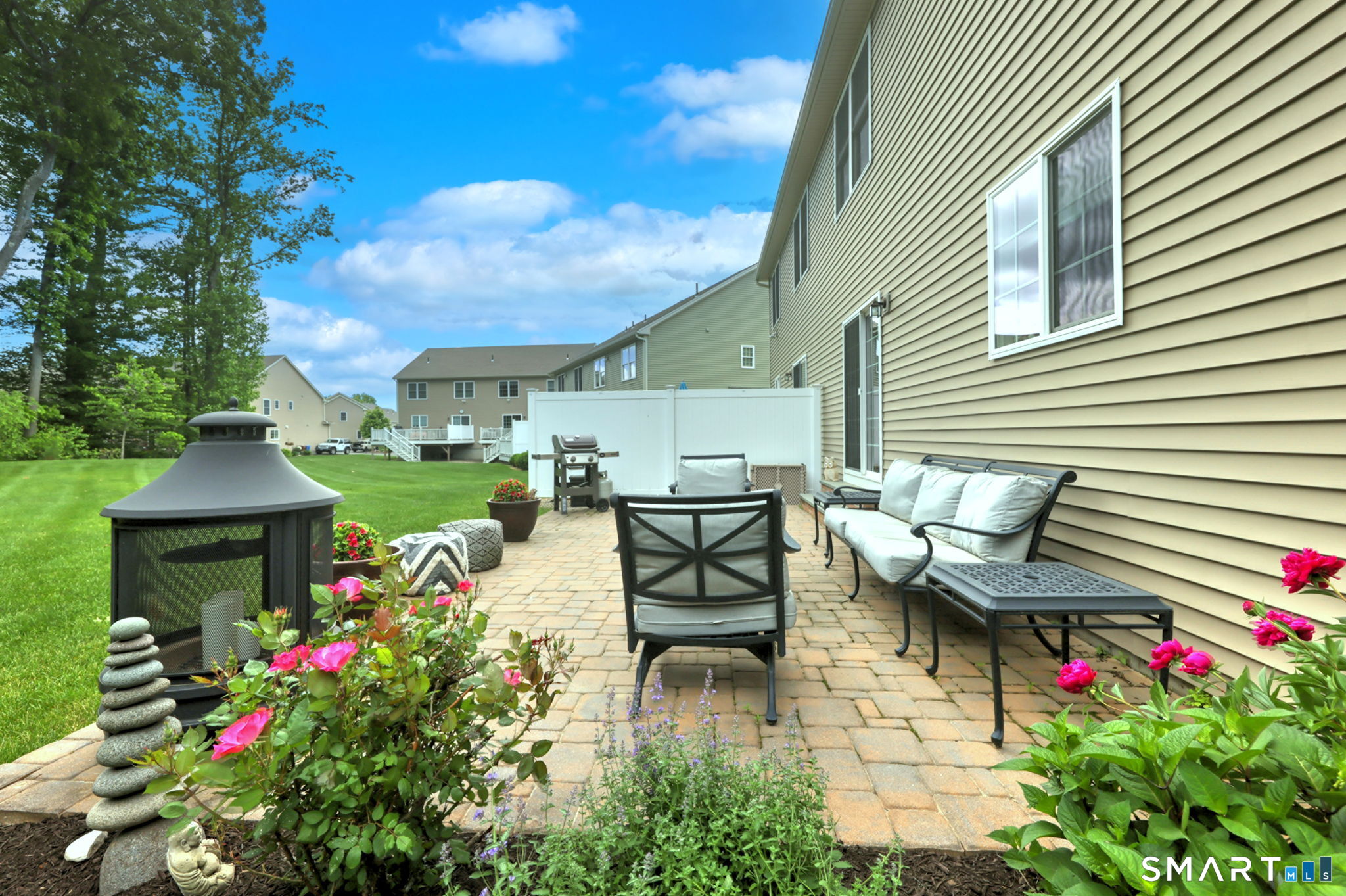 184 Wells View Road, Unit 184 Shelton, CT 06484 - Photo 27 of 40 Private extended back yard patio