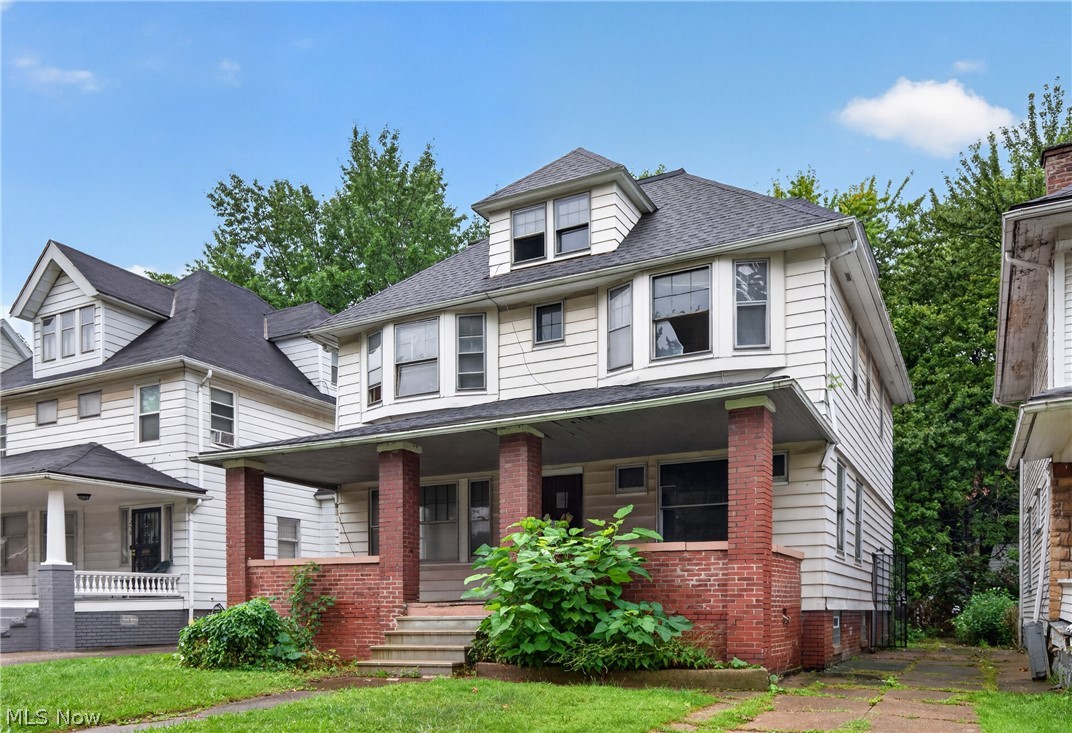 1254 Carlyon Road East Cleveland, OH 44112 - Photo 2 of 36 Gallery Image 2