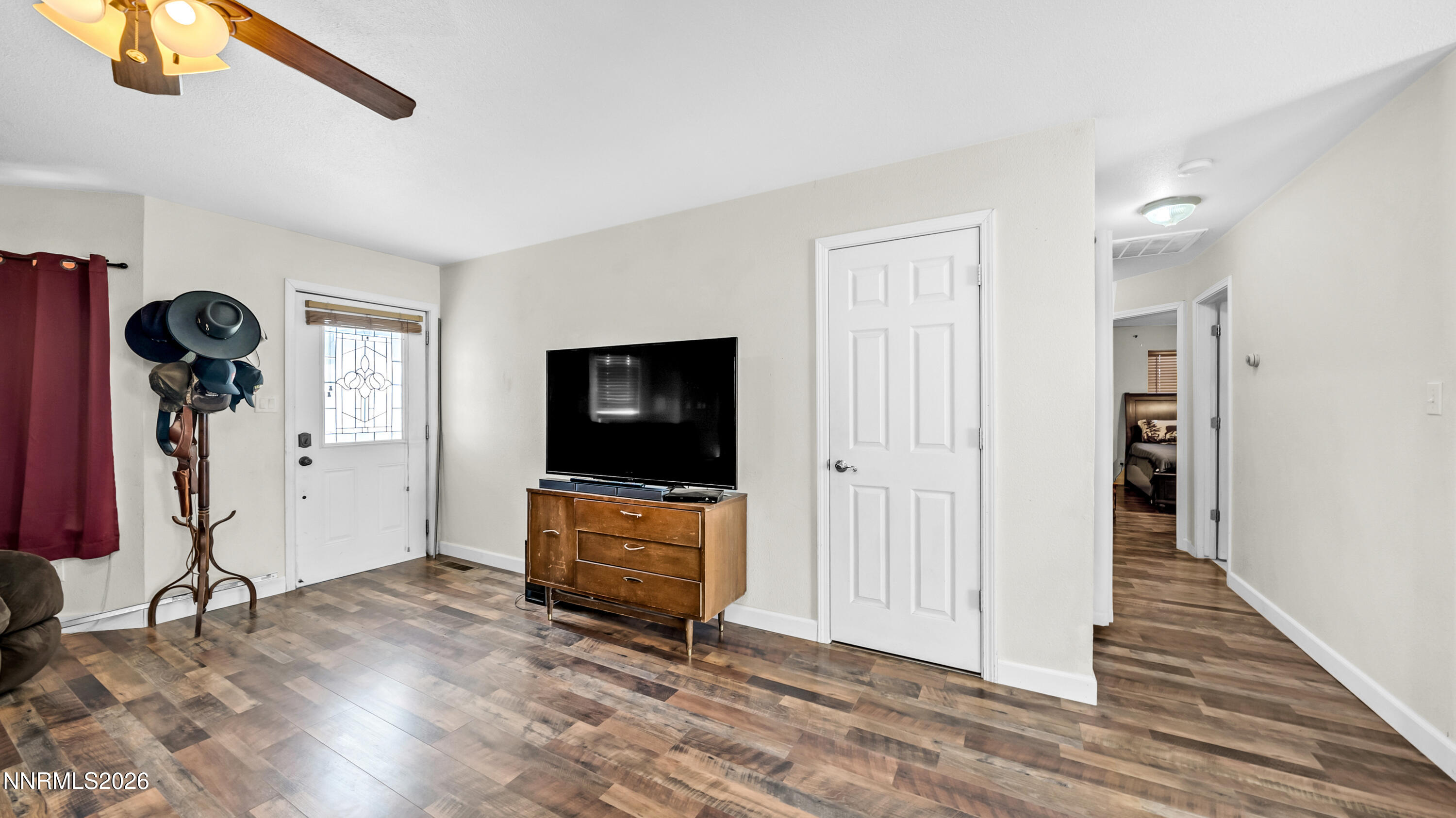 35 Buffalo Lane Yerington, NV 89447 - Photo 8 of 25 11-DSC04396