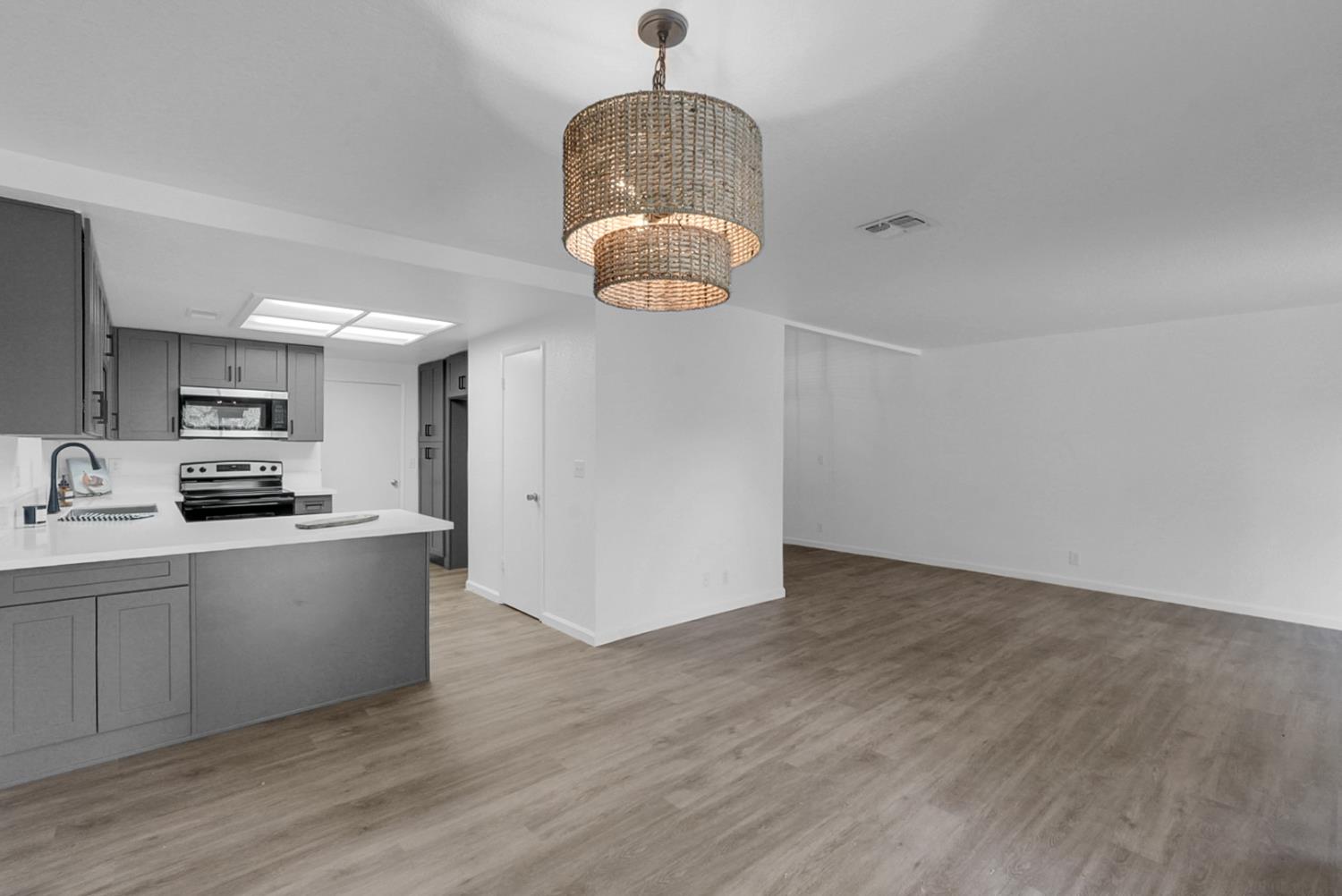 228 Tiffany Circle Ripon, CA 95366 - Photo 9 of 28 Gallery Image 9