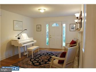 307 Irish Road Berwyn, PA 19312 - Photo 3 of 12 Foyer