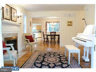 307 Irish Road Berwyn, PA 19312 - Photo 4 of 12 Foyer