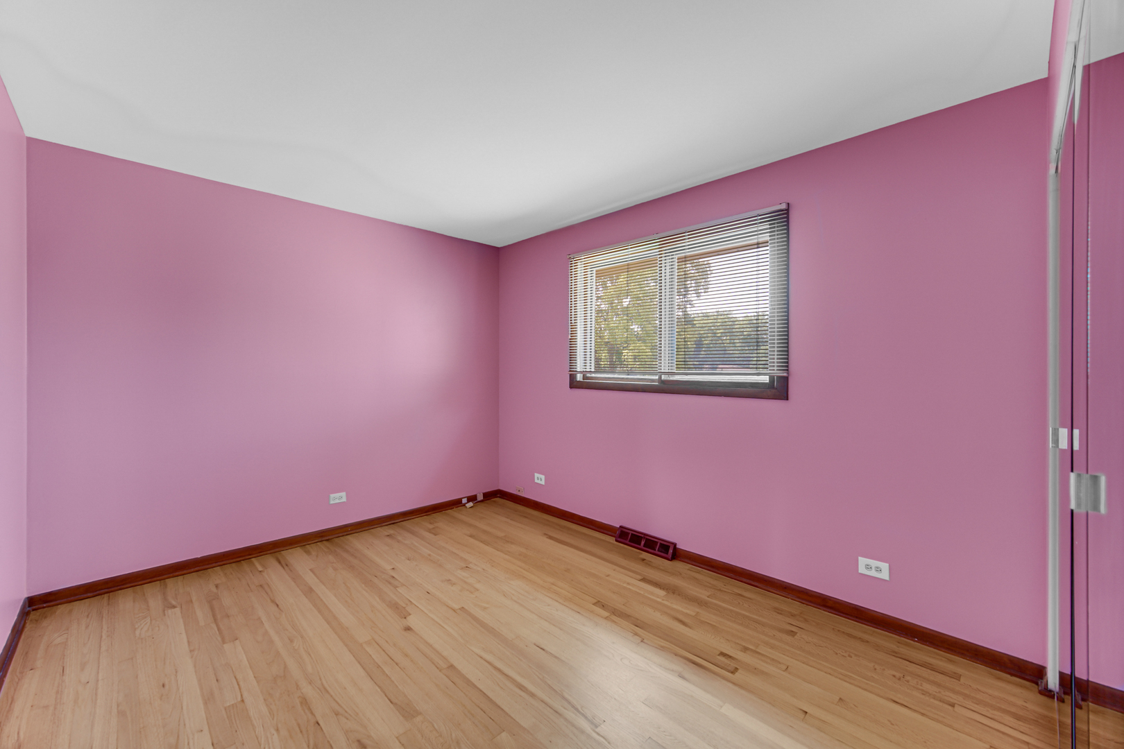 2042 West Spring Ridge Drive Arlington Heights, IL 60004 - Photo 16 of 25