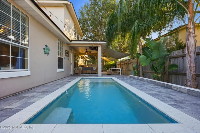 a view of outdoor space