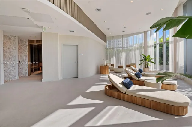 $6,000 | 700 Northeast 24th Street, Unit 3404, Miami, FL 33137