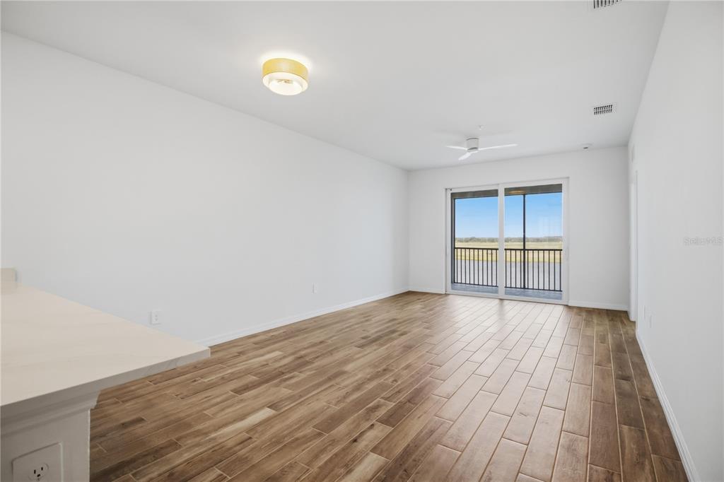 19116 Scallop Loop, Unit 403 Lakewood Ranch, FL 34211 - Photo 6 of 30