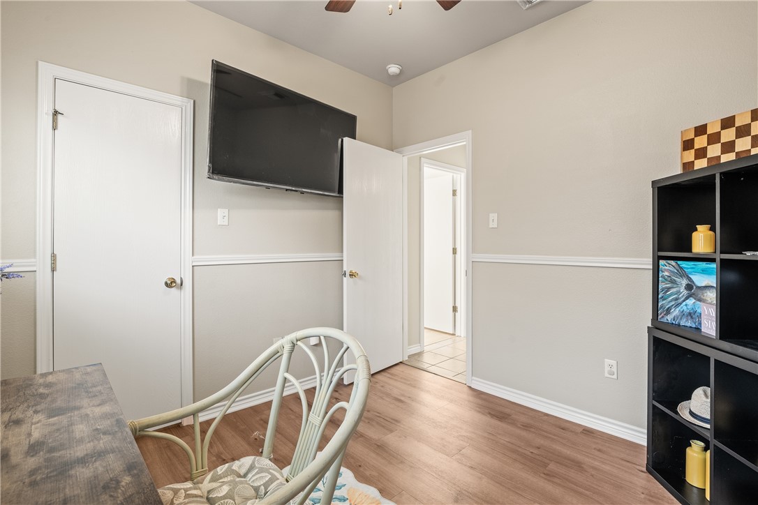 6630 Riding Wind Drive Corpus Christi, TX 78414 - Photo 23 of 40 a view of a livingroom with furniture