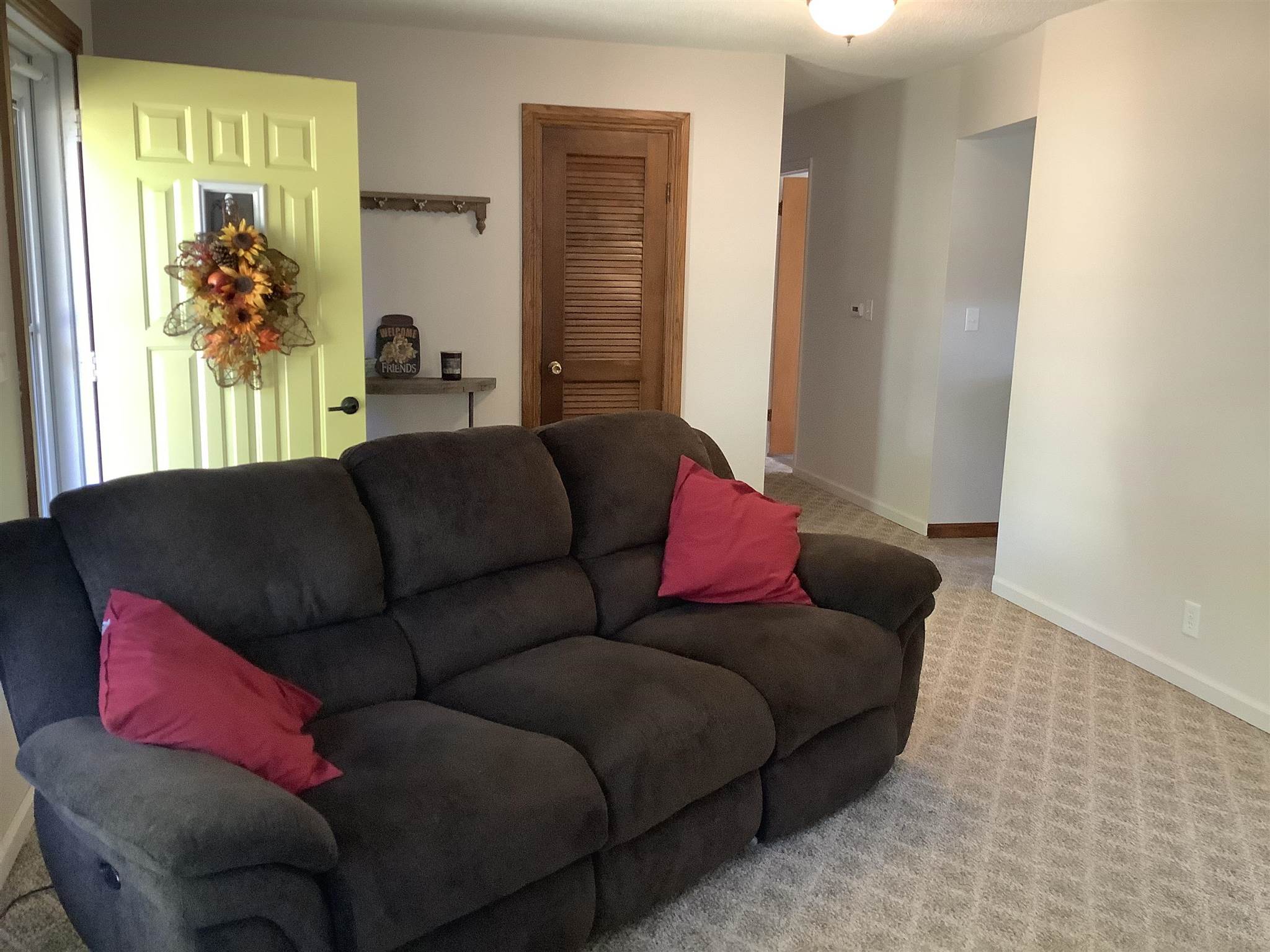 1014 West Oakdene Drive Decatur, IN 46733 - Photo 5 of 32