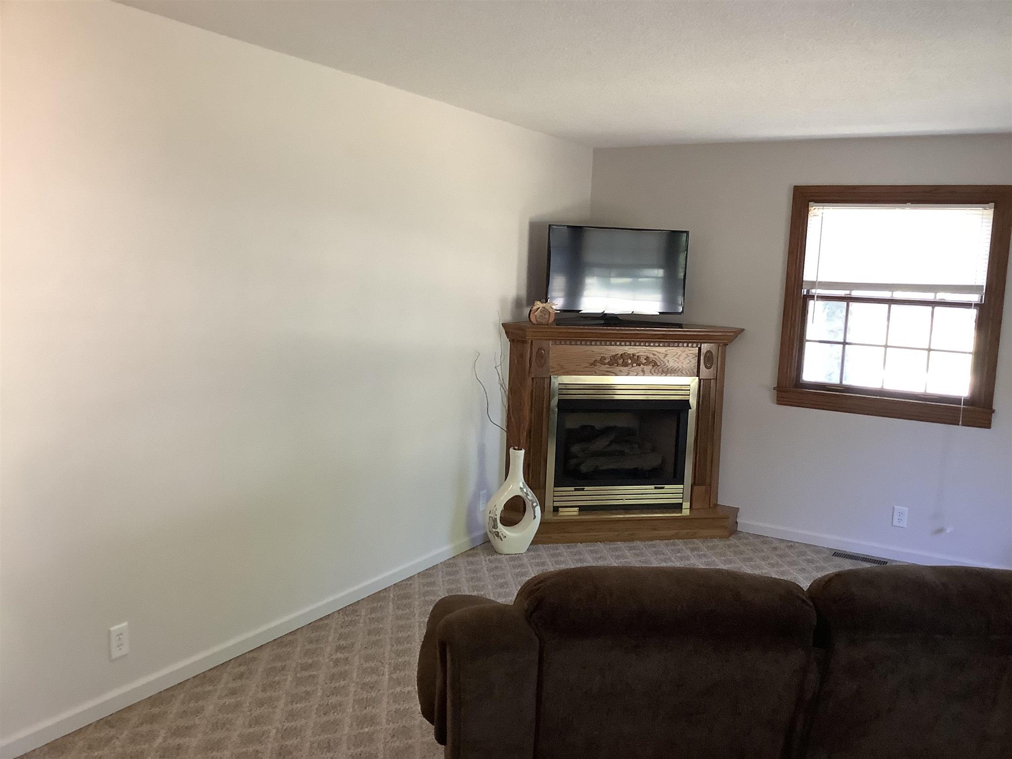 1014 West Oakdene Drive Decatur, IN 46733 - Photo 7 of 32