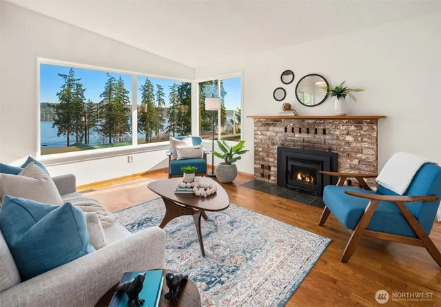 a view of a outdoor seating area