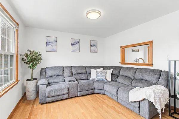 $449,000 | 5 Button Drive, Essex Junction, VT 05452