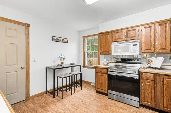 $449,000 | 5 Button Drive, Essex Junction, VT 05452